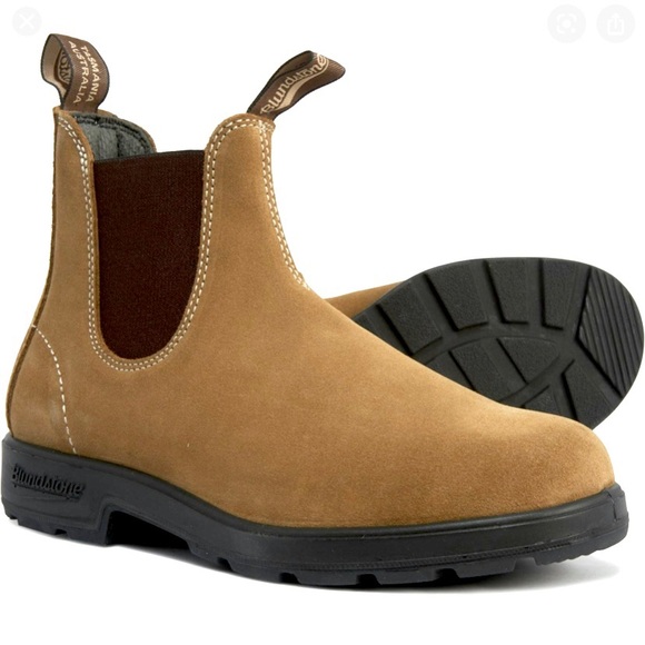 Blundstone Other - NWOB Blundstone 1456 in Sand Suede 8.5
